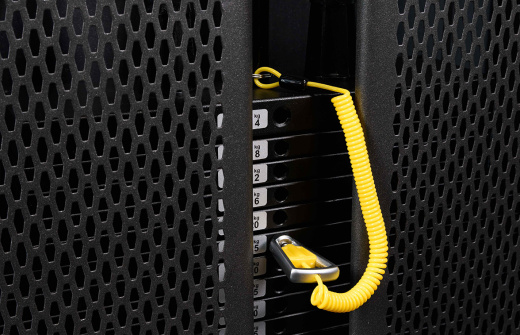 Сгибание ног сидя. Стек 135 кг. DHZ E-7023 - фото 4